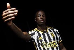 法媒：小维阿愿意转会加盟马赛，尤文要价1500万欧元